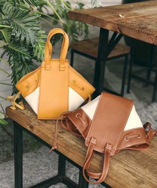 Bou Jeloud(ブージュルード)の「ラウンドコンビショルダーバッグ(ショルダーバッグ・レディース・ブラック/イエロー/キャメル/アイボリー・FREE)」の14枚目の写真