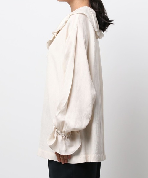 RNA-N（アールエヌエーエヌ）の「B2646 フリルカラーブラウス（シャツ/ブラウス・レディース・ブラック/レンガ/ベージュ・MEDIUM）」の6枚目の写真