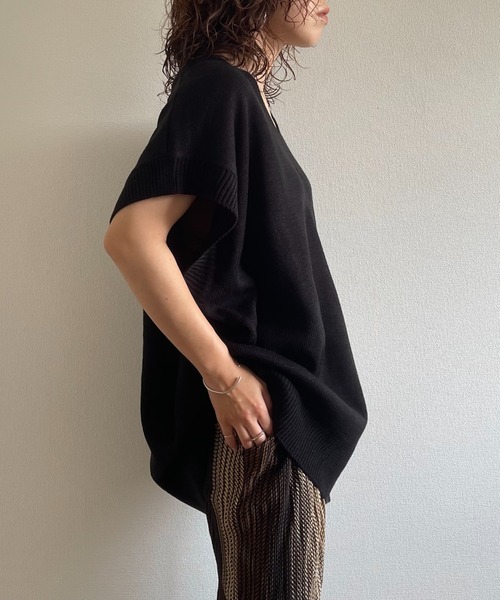 wee9s(ウィークス)の「over size HOSOMIE vest / オーバーサイズ細見えニットベスト(ベスト・レディース・マスタード/アイボリー/ブラック・FREE)」の6枚目の写真