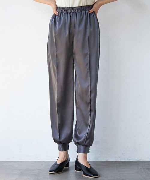 mysty woman（ミスティウーマン）の「サテンジョガーパンツ 237195（スラックス）」 WEAR