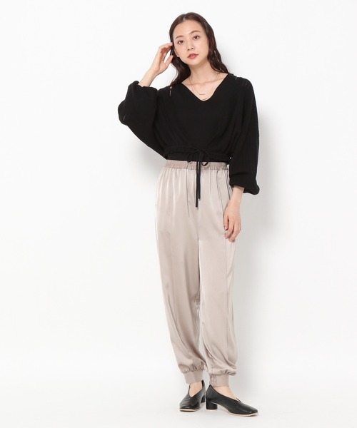 mysty woman（ミスティウーマン）の「サテンジョガーパンツ 237195（スラックス・レディース・ブラック/ライトベージュ/チャコール・FREE）」の12枚目の写真