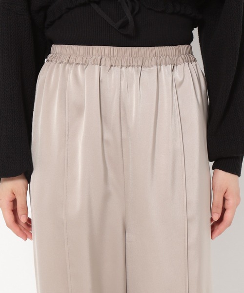 mysty woman（ミスティウーマン）の「サテンジョガーパンツ 237195（スラックス・レディース・ブラック/ライトベージュ/チャコール・FREE）」の16枚目の写真