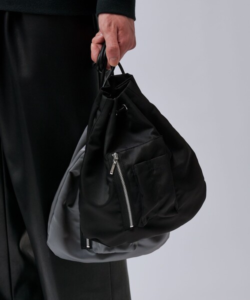 LOVELESS（ラブレス）の「MA-1 バッグ（ハンドバッグ・メンズ・ブラック/グレー・FREE）」の2枚目の写真