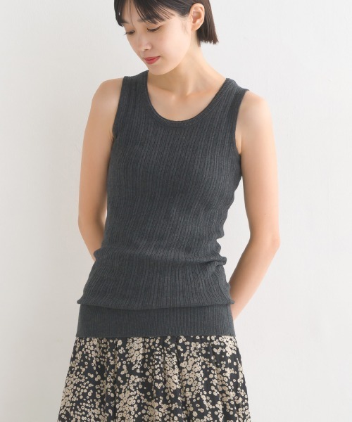 OMNES（オムネス）の「ランダムテレコニット タンクトップ（タンクトップ・レディース・ホワイト/ブラック/グレー/オートミール/ホワイト系その他/ブラック系その他/グレー系その他/グリーン系その他/グレイッシュベージュ/チャコール・FREE）」の7枚目の写真