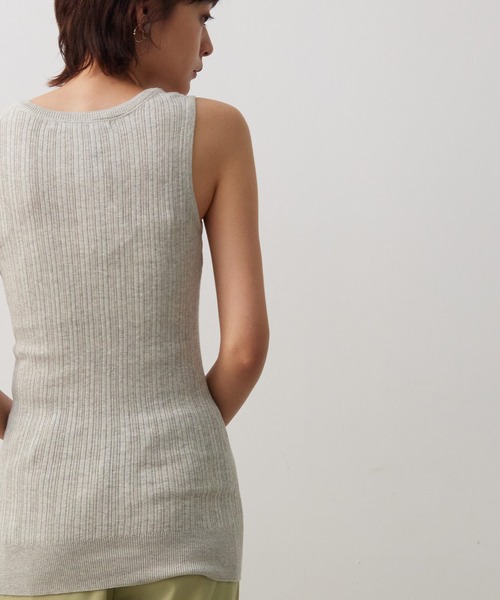 OMNES（オムネス）の「ランダムテレコニット タンクトップ（タンクトップ・レディース・ホワイト/ブラック/グレー/オートミール/ホワイト系その他/ブラック系その他/グレー系その他/グリーン系その他/グレイッシュベージュ/チャコール・FREE）」の15枚目の写真