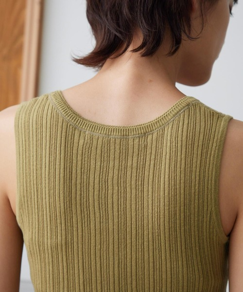 OMNES（オムネス）の「ランダムテレコニット タンクトップ（タンクトップ・レディース・ホワイト/ブラック/グレー/オートミール/ホワイト系その他/ブラック系その他/グレー系その他/グリーン系その他/グレイッシュベージュ/チャコール・FREE）」の11枚目の写真