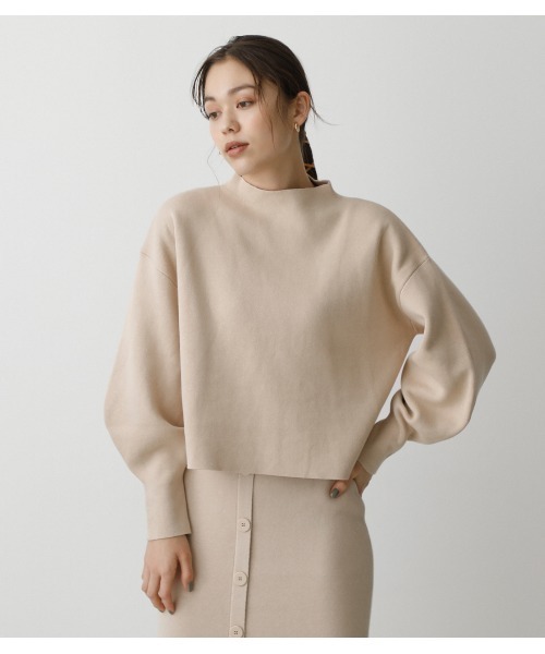 AZUL by moussy(アズールバイマウジー)の「SWEATTER BOTTLE NECK TOPS/スウェッターボトルネックトップス(スウェット・レディース・ブラック/ライトグリーン/ライトベージュ・SMALL/MEDIUM)」の3枚目の写真