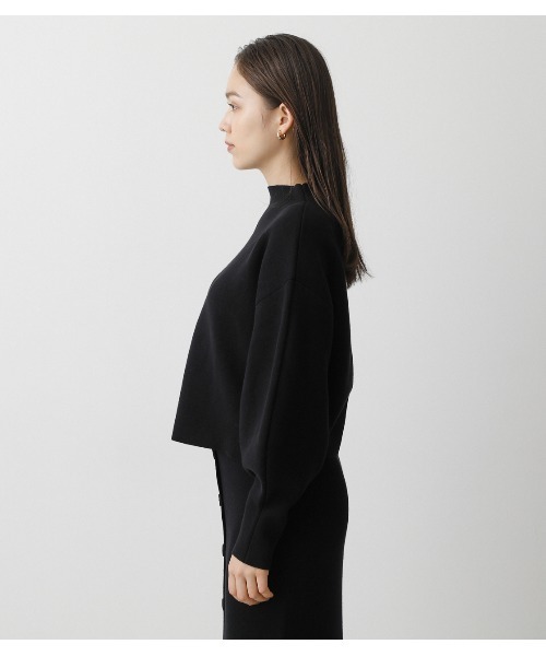 AZUL by moussy(アズールバイマウジー)の「SWEATTER BOTTLE NECK TOPS/スウェッターボトルネックトップス(スウェット・レディース・ブラック/ライトグリーン/ライトベージュ・SMALL/MEDIUM)」の4枚目の写真