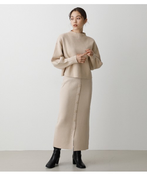 AZUL by moussy(アズールバイマウジー)の「SWEATTER BOTTLE NECK TOPS/スウェッターボトルネックトップス(スウェット・レディース・ブラック/ライトグリーン/ライトベージュ・SMALL/MEDIUM)」の5枚目の写真