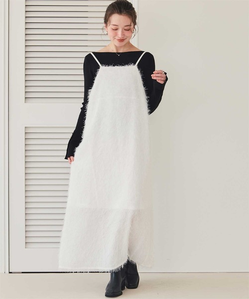 titivate(ティティベイト)の「ボートネックゴールド釦デザインニット(ニット/セーター・レディース・ブラック/ダークブラウン/オフホワイト/グレイッシュベージュ/ホワイト系その他/アイボリー/ホワイト系その他2/グレー系その他/グリーン/ラベンダー/グレー系その他2/レッド・S/M/L)」の22枚目の写真