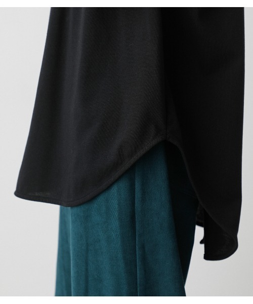 AZUL by moussy（アズールバイマウジー）の「BACK BUTTON LONG T/バックボタンロングT（Tシャツ/カットソー・レディース・オフホワイト/ブラック/ライトベージュ・SMALL/MEDIUM）」の11枚目の写真