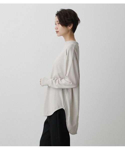 AZUL by moussy（アズールバイマウジー）の「BACK BUTTON LONG T/バックボタンロングT（Tシャツ/カットソー・レディース・オフホワイト/ブラック/ライトベージュ・SMALL/MEDIUM）」の16枚目の写真