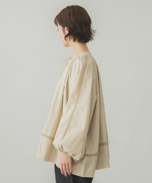 かぐれ（カグレ）の「コットンチャーチスモック（シャツ