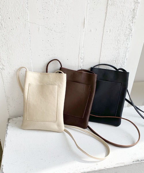 LIAN（リアン）の「【Made in Japan】レザーマルチポシェット（ショルダーバッグ・レディース・ブラック/ブラウン/オフホワイト・FREE）」の8枚目の写真