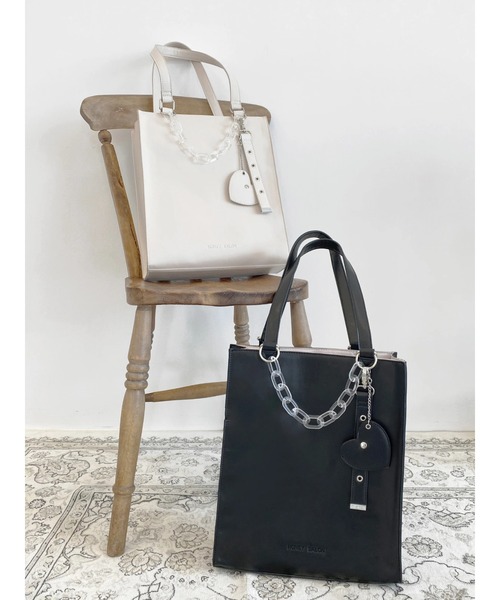 Honey Salon(ハニーサロン)の「チェーンスクエアトート(トートバッグ・レディース・ライトベージュ/ブラック・FREE)」の5枚目の写真