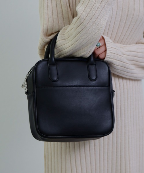 COLONY 2139（コロニートゥーワンスリーナイン）の「スクエアボストンバッグ/ショルダーバッグ（ボストンバッグ・レディース・ブラック/イエロー/グリーン/アイボリー・FREE）」の19枚目の写真