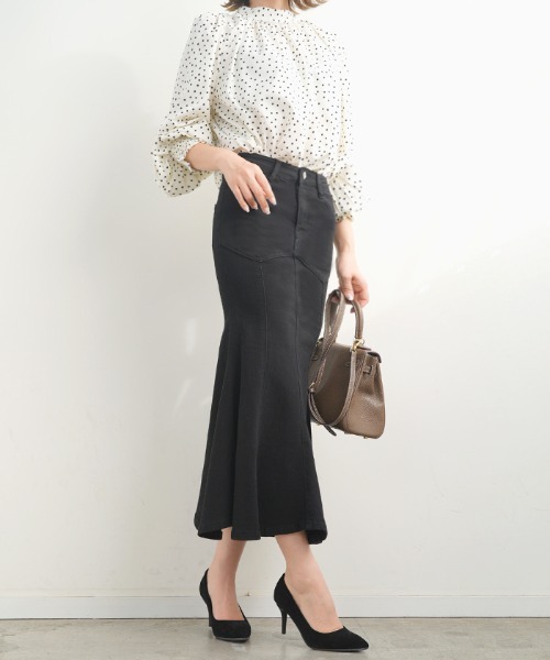 Futier land(フューティアランド)の「ストレッチデニムマーメイドスカート(デニムスカート・レディース・ブラック/インディゴブルー・MEDIUM)」の11枚目の写真