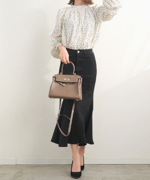 Futier land(フューティアランド)の「ストレッチデニムマーメイドスカート(デニムスカート・レディース・ブラック/インディゴブルー・MEDIUM)」の18枚目の写真