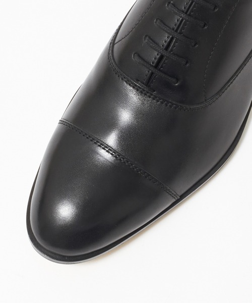 alfredoBANNISTER(アルフレッドバニスター)の「【セット購入でお得】内羽根ストレートチップ + SEEKER別注 レザートート + リバーシブルベルト(ドレスシューズ・メンズ・ブラック/キャメル・44/42/43/41)」の13枚目の写真