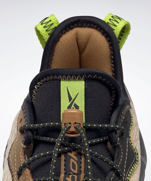 Reebok(リーボック)の「ジグ キネティカ II エッジ / Zig Kinetica II Edge(スニーカー・メンズ・ブラック系その他/ベージュ・28.5cm/25.5cm/27.5cm/29.0cm/24.0cm/23.5cm/25.0cm/27.0cm/28.0cm/23.0cm/24.5cm/26.5cm/26.0cm)」の6枚目の写真