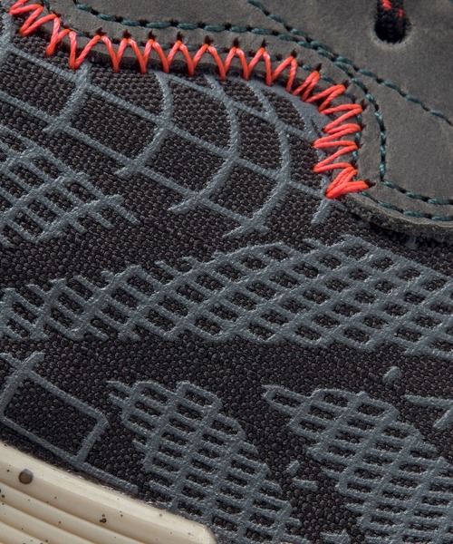 Reebok(リーボック)の「ジグ キネティカ II エッジ / Zig Kinetica II Edge(スニーカー・メンズ・ブラック系その他/ベージュ・28.5cm/25.5cm/27.5cm/29.0cm/24.0cm/23.5cm/25.0cm/27.0cm/28.0cm/23.0cm/24.5cm/26.5cm/26.0cm)」の10枚目の写真