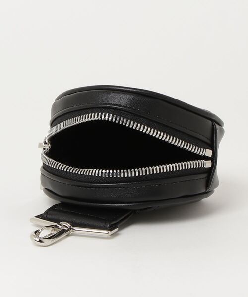 OY（オーワイ）の「『OY/オーワイ』LOGO COIN POUCH BAG/ロゴチェーン ポーチバッグ（ボディバッグ/ウエストポーチ・メンズ・ブラック・FREE）」の9枚目の写真