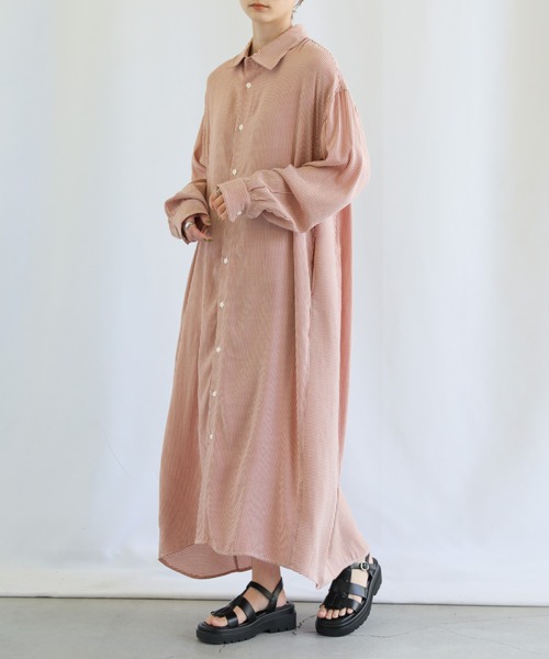 select MOCA(セレクトモカ)の「ストライプシャツワンピース(シャツワンピース・レディース・ブラック/レッド/ブルー・FREE)」の3枚目の写真