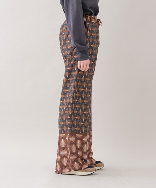 Paradise Picnic（パラダイスピクニック）の「Lallia Mu ジオメタリックパターンパンツ（その他パンツ・レディース・グリーン/ネイビー・FREE）」の20枚目の写真