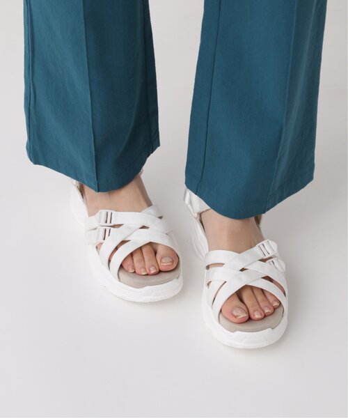 RAY CASSIN(レイカズン)の「ハイスポサンダル(サンダル・レディース・ブラック/オフホワイト/グリーン・MEDIUM/LARGE)」の1枚目の写真