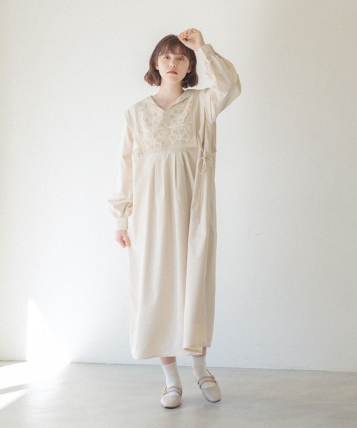 idem(イデム)の「crochet knit vest × sailor onepiece/クロシェニットベストセーラーワンピース(ワンピース・レディース・ベージュ/アイボリー・FREE)」の14枚目の写真