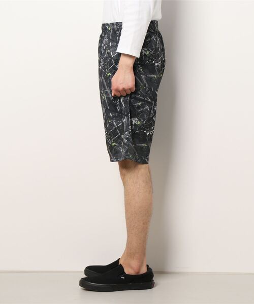 STYLEBLOCK（スタイルブロック）の「吸汗速乾総柄プリントショーツ（その他パンツ・メンズ・グレー/ブラック/チャコール/ネイビー/ワイン・L/LL/M）」の6枚目の写真