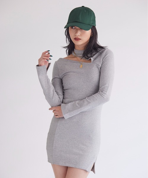 FIG&VIPER（フィグアンドバイパー）の「カットデザインbodycon OP（ワンピース・レディース・ブラック/グレー・FREE）」の2枚目の写真