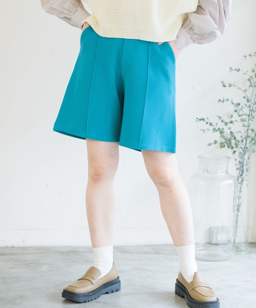 RETRO GIRL（レトロガール）の「リップルタックショートパンツ（その他パンツ・レディース・イエロー/ライトブルー/ライトグレー/ブラック・FREE）」の4枚目の写真