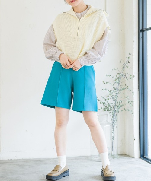 RETRO GIRL（レトロガール）の「リップルタックショートパンツ（その他パンツ・レディース・イエロー/ライトブルー/ライトグレー/ブラック・FREE）」の13枚目の写真