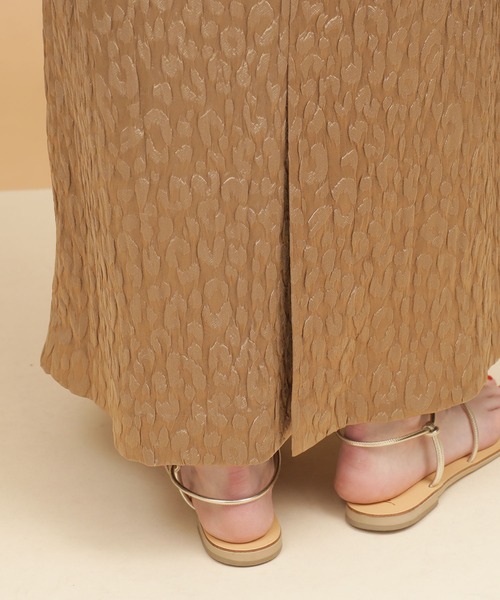 NANO universe（ナノユニバース）の「LB.03/レオパードペンシルスカート（スカート・レディース・ブラウン/ベージュ・Ⅱ/Ⅰ）」の4枚目の写真