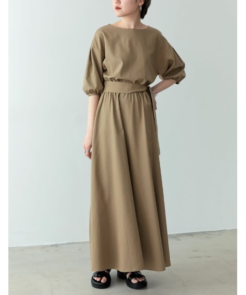 ebure リネンアセテート ウエストゴム ワンピース 75,900 完売 ebure 75，900円24S/Sリネンアセテートウエストゴムワンピース