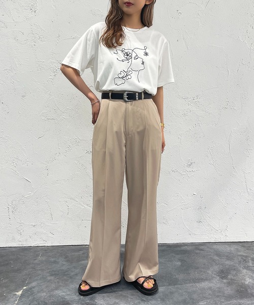apres jour mignon(アプレジュールミニョン)の「刺繍アートT【ZOZOTOWN限定アイテム】(Tシャツ/カットソー・レディース・ブラック/オフホワイト/ホワイト系その他/ブラック系その他・X-LARGE/フリー)」の7枚目の写真