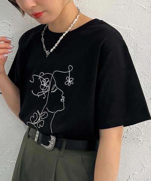 apres jour mignon(アプレジュールミニョン)の「刺繍アートT【ZOZOTOWN限定アイテム】(Tシャツ/カットソー・レディース・ブラック/オフホワイト/ホワイト系その他/ブラック系その他・X-LARGE/フリー)」の15枚目の写真
