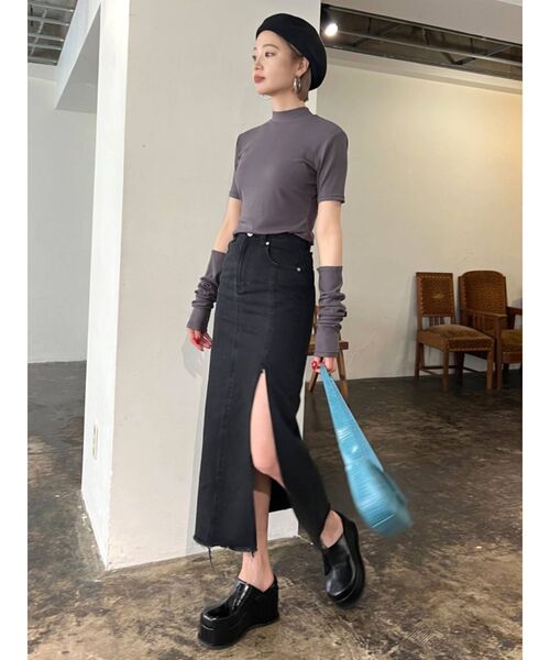 EMODA（エモダ）の「フリーリースリットデニムマキシスカート（スカート・レディース・ブラック/グレー/インディゴブルー/アイボリー・SMALL/MEDIUM）」の20枚目の写真