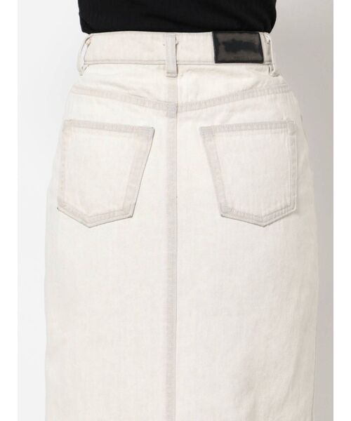 EMODA（エモダ）の「フリーリースリットデニムマキシスカート（スカート・レディース・ブラック/グレー/インディゴブルー/アイボリー・SMALL/MEDIUM）」の15枚目の写真