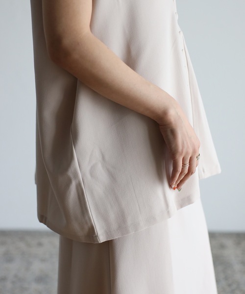 ap retro（アプレトロ）の「【_____m.weコラボ】ノーカラー多ボタンベスト＋マーメイドキャミワンピース（ワンピース・レディース・ブラック/ダークグリーン/アイボリー・FREE）」の11枚目の写真