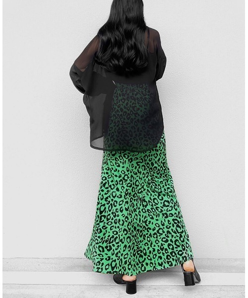 LVEU.(ラブユ.)の「Leopard slit mermaid skirt / レオパードスリットマーメイドスカート(Ai select)(スカート・レディース・ホワイト/グリーン・FREE)」の13枚目の写真