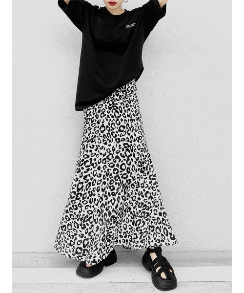 LVEU.(ラブユ.)の「Leopard slit mermaid skirt / レオパードスリットマーメイドスカート(Ai select)(スカート・レディース・ホワイト/グリーン・FREE)」の14枚目の写真