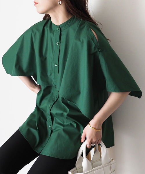 Riberry（リベリー）の「マルチway　ケープブラウス（シャツ/ブラウス・レディース・ブラック/オフホワイト/グリーン・FREE）」の3枚目の写真