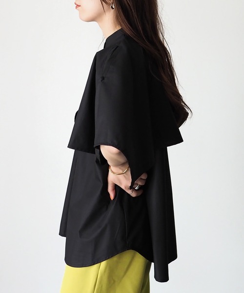 Riberry（リベリー）の「マルチway　ケープブラウス（シャツ/ブラウス・レディース・ブラック/オフホワイト/グリーン・FREE）」の6枚目の写真