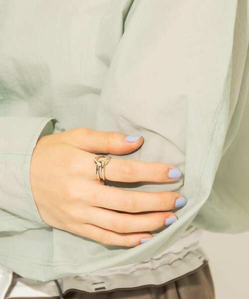 KBF（ケイビーエフ）の「クロスリング（リング・レディース・シルバー/ゴールド・ONE）」の2枚目の写真