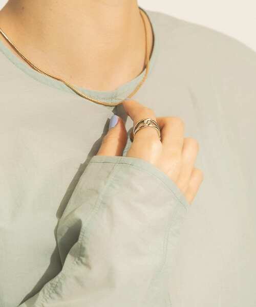 KBF（ケイビーエフ）の「クロスリング（リング・レディース・シルバー/ゴールド・ONE）」の4枚目の写真