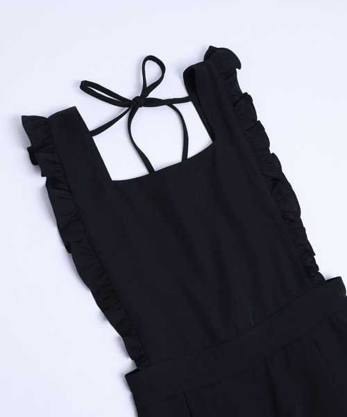 AMELY(エミリー)の「フリルショルダーサロペット(サロペット/オーバーオール・レディース・グリーン/グレイッシュベージュ/ダークグレー/ブラック・M/L)」の6枚目の写真