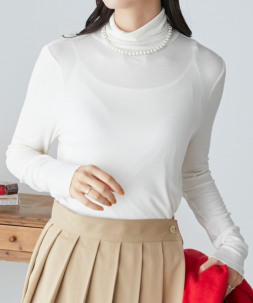 BONLECILL（ボンルシール）の「＜吸湿発熱＞ ハイネック メローリブインナープルオーバー（Tシャツ/カットソー・レディース・ネイビー/グリーン/アイボリー/パープル/マスタード/レッド/ブラック/オフホワイト/ホワイト×ブラック/チャコールグレー/ブルー/ブラック系その他・FREE）」の13枚目の写真