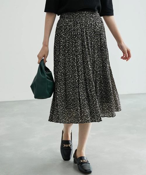 ROPE' PICNIC(ロペピクニック)の「着丈が選べる/再生ポリエステルシアーナチュラル楊柳プリーツスカート(スカート・レディース・ブラック/ダークブラウン/ベージュ/ネイビー/ラベンダー/ブラック系その他/ベージュ系その他/ベージュ系その他2・38/36)」の3枚目の写真